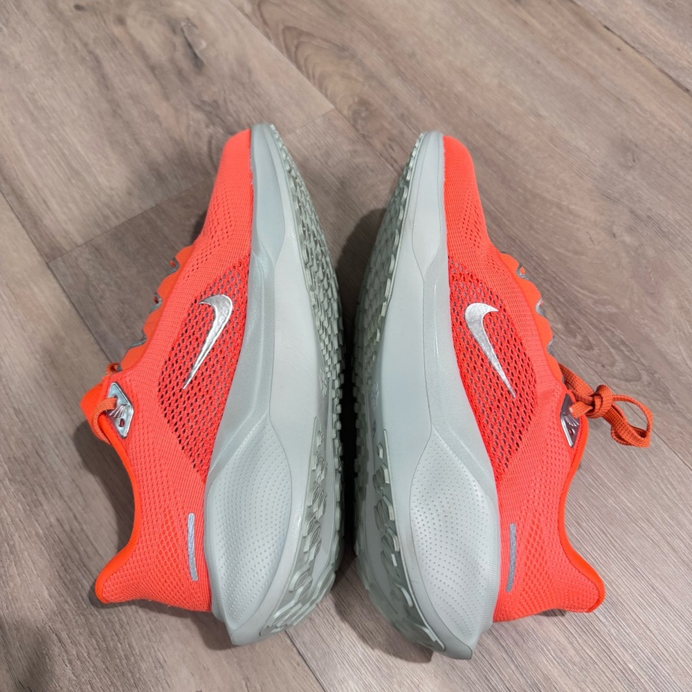 Size 7.5 - Nike Air Zoom Pegasus 41 Premium Hyper Crimson - Picture 5 of 6